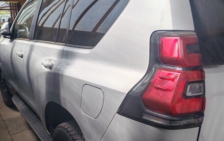 Toyota Land Cruiser Prado 150 рестайлинг 2, 2011 год, 3 200 000 рублей, 2 фотография