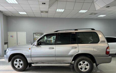 Toyota Land Cruiser 100 рестайлинг 2, 2003 год, 1 920 000 рублей, 2 фотография