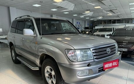 Toyota Land Cruiser 100 рестайлинг 2, 2003 год, 1 920 000 рублей, 7 фотография