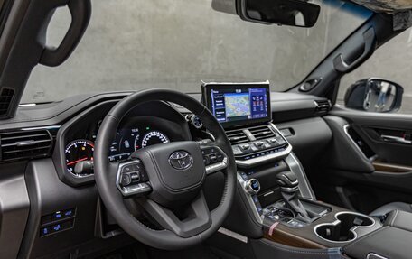 Toyota Land Cruiser, 2024 год, 12 200 000 рублей, 8 фотография
