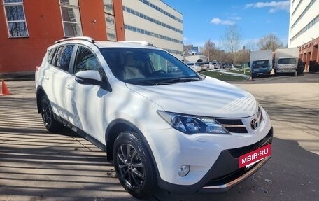 Toyota RAV4, 2014 год, 1 710 000 рублей, 6 фотография