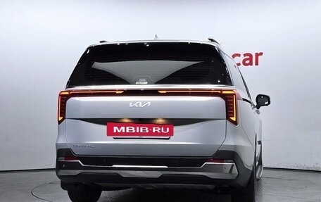 KIA Carnival, 2024 год, 4 950 000 рублей, 3 фотография