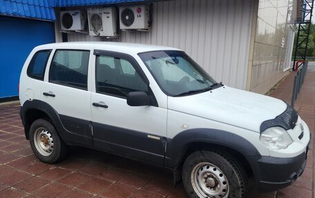 Chevrolet Niva I рестайлинг, 2016 год, 480 000 рублей, 2 фотография
