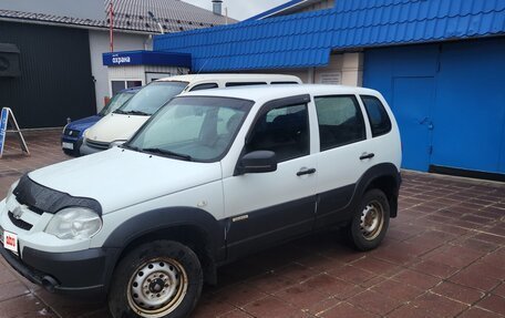 Chevrolet Niva I рестайлинг, 2016 год, 480 000 рублей, 4 фотография