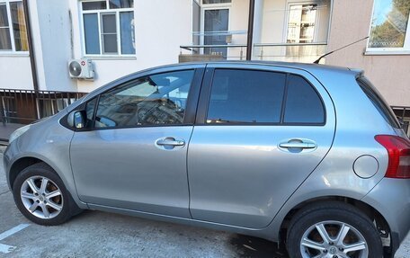 Toyota Yaris III рестайлинг, 2008 год, 590 000 рублей, 4 фотография