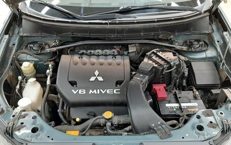 Mitsubishi Outlander III рестайлинг 3, 2007 год, 970 000 рублей, 7 фотография