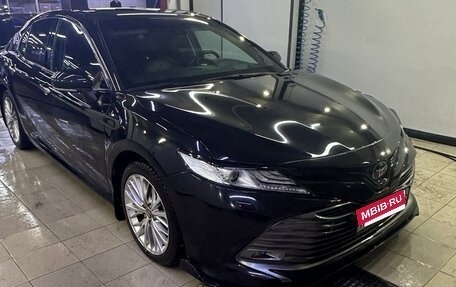 Toyota Camry, 2018 год, 3 270 000 рублей, 4 фотография