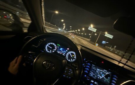 Toyota Camry, 2018 год, 3 270 000 рублей, 8 фотография