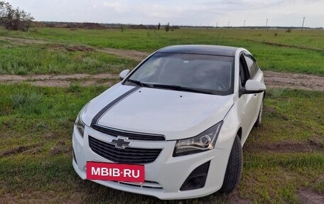 Chevrolet Cruze II, 2014 год, 680 000 рублей, 2 фотография