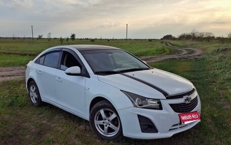 Chevrolet Cruze II, 2014 год, 680 000 рублей, 3 фотография