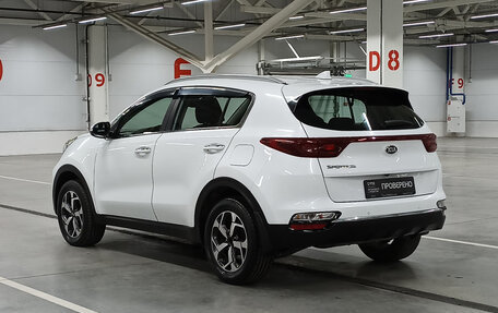 KIA Sportage IV рестайлинг, 2020 год, 2 349 000 рублей, 7 фотография
