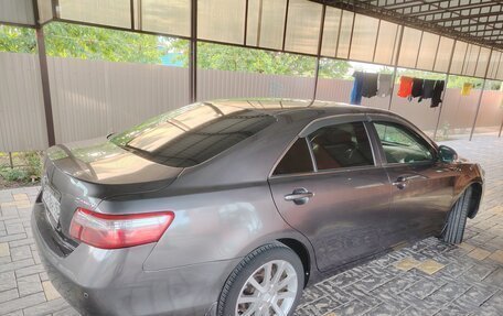 Toyota Camry, 2010 год, 1 150 000 рублей, 2 фотография
