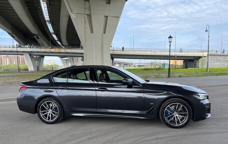 BMW 5 серия, 2021 год, 5 700 000 рублей, 4 фотография
