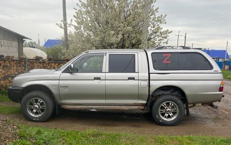 Mitsubishi L200 III рестайлинг, 2005 год, 850 000 рублей, 4 фотография