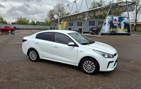 KIA Rio IV, 2017 год, 900 000 рублей, 5 фотография