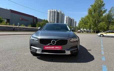 Volvo V90 Cross Country I рестайлинг, 2019 год, 2 400 000 рублей, 3 фотография