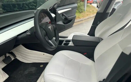 Tesla Model 3 I, 2022 год, 1 955 000 рублей, 5 фотография