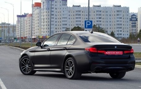 BMW 5 серия, 2021 год, 5 300 000 рублей, 2 фотография
