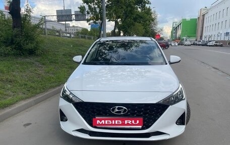 Hyundai Solaris II рестайлинг, 2021 год, 1 999 000 рублей, 5 фотография
