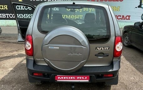Chevrolet Niva I рестайлинг, 2017 год, 800 000 рублей, 2 фотография