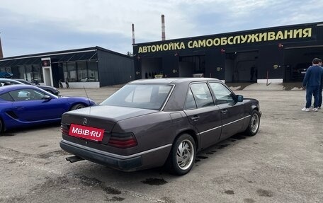 Mercedes-Benz E-Класс, 1992 год, 300 000 рублей, 5 фотография