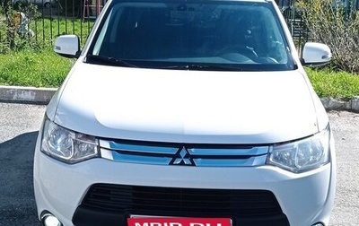 Mitsubishi Outlander III рестайлинг 3, 2014 год, 2 000 020 рублей, 1 фотография