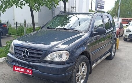 Mercedes-Benz M-Класс, 1998 год, 675 000 рублей, 1 фотография