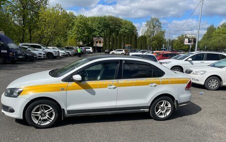 Volkswagen Polo VI (EU Market), 2015 год, 700 000 рублей, 2 фотография