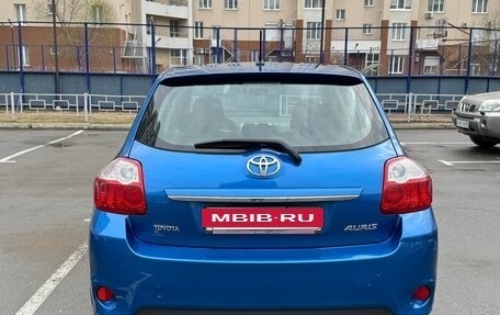 Toyota Auris II, 2010 год, 1 000 000 рублей, 3 фотография
