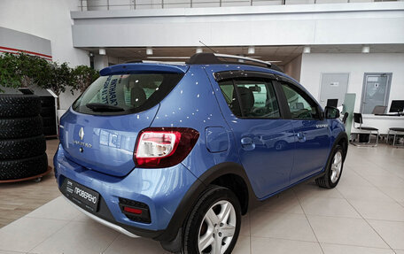 Renault Sandero II рестайлинг, 2017 год, 1 017 000 рублей, 5 фотография