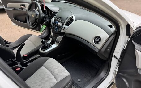 Chevrolet Cruze II, 2014 год, 600 000 рублей, 9 фотография