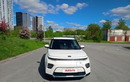 KIA Soul EV, 2020 год, 2 980 000 рублей, 3 фотография