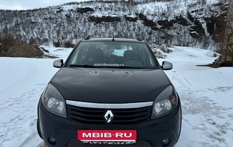 Renault Sandero I, 2013 год, 630 000 рублей, 2 фотография