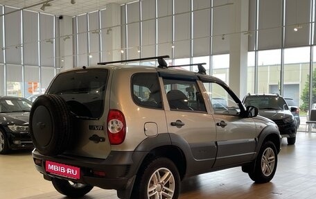 Chevrolet Niva I рестайлинг, 2011 год, 450 000 рублей, 4 фотография