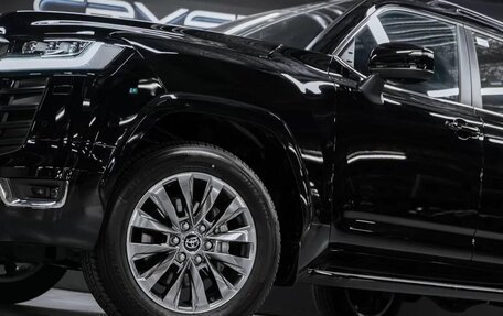 Toyota Land Cruiser, 2024 год, 12 300 000 рублей, 9 фотография