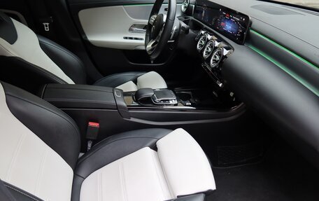 Mercedes-Benz CLA, 2019 год, 2 650 000 рублей, 3 фотография
