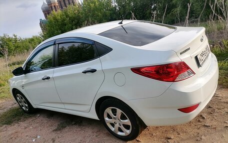 Hyundai Solaris II рестайлинг, 2013 год, 830 000 рублей, 10 фотография