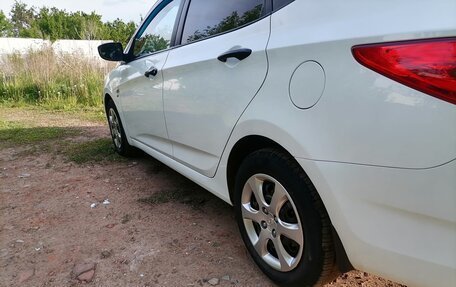 Hyundai Solaris II рестайлинг, 2013 год, 830 000 рублей, 9 фотография