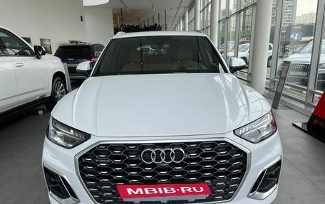 Audi Q5, 2022 год, 8 800 000 рублей, 2 фотография