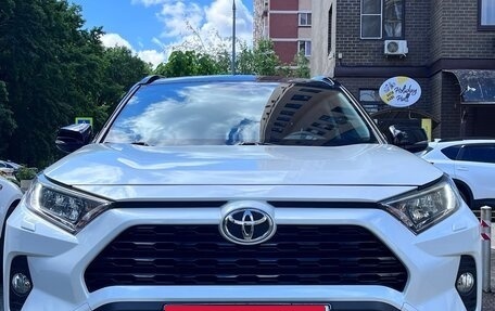 Toyota RAV4, 2020 год, 3 775 000 рублей, 5 фотография