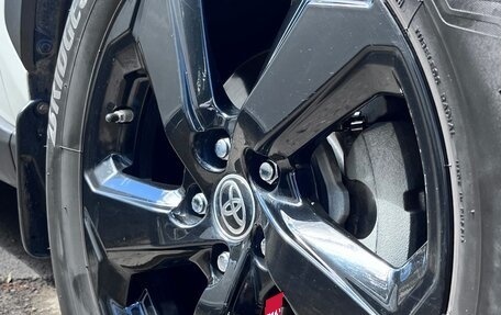 Toyota RAV4, 2020 год, 3 775 000 рублей, 8 фотография