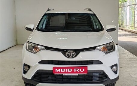 Toyota RAV4, 2017 год, 2 130 000 рублей, 2 фотография