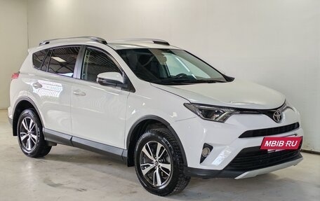 Toyota RAV4, 2017 год, 2 130 000 рублей, 3 фотография