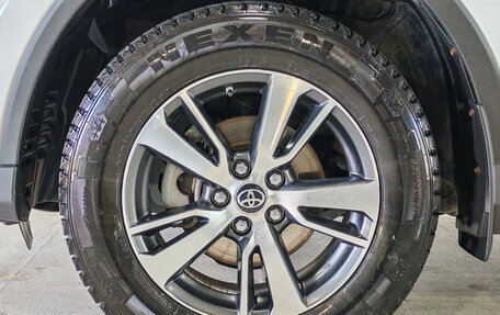 Toyota RAV4, 2017 год, 2 130 000 рублей, 10 фотография