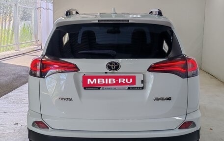 Toyota RAV4, 2017 год, 2 130 000 рублей, 6 фотография