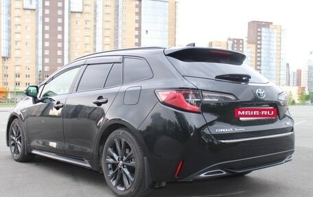Toyota Corolla, 2019 год, 2 450 000 рублей, 4 фотография