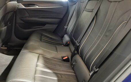 BMW 6 серия, 2019 год, 4 050 000 рублей, 14 фотография