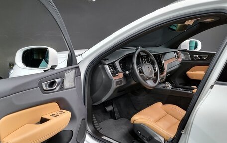 Volvo XC60 II, 2022 год, 3 402 000 рублей, 4 фотография