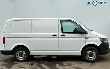 Volkswagen Transporter T6 рестайлинг, 2016 год, 2 315 000 рублей, 4 фотография