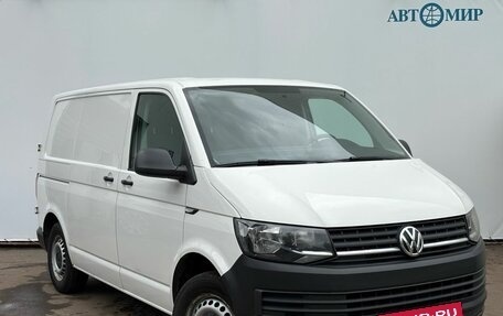 Volkswagen Transporter T6 рестайлинг, 2016 год, 2 315 000 рублей, 3 фотография